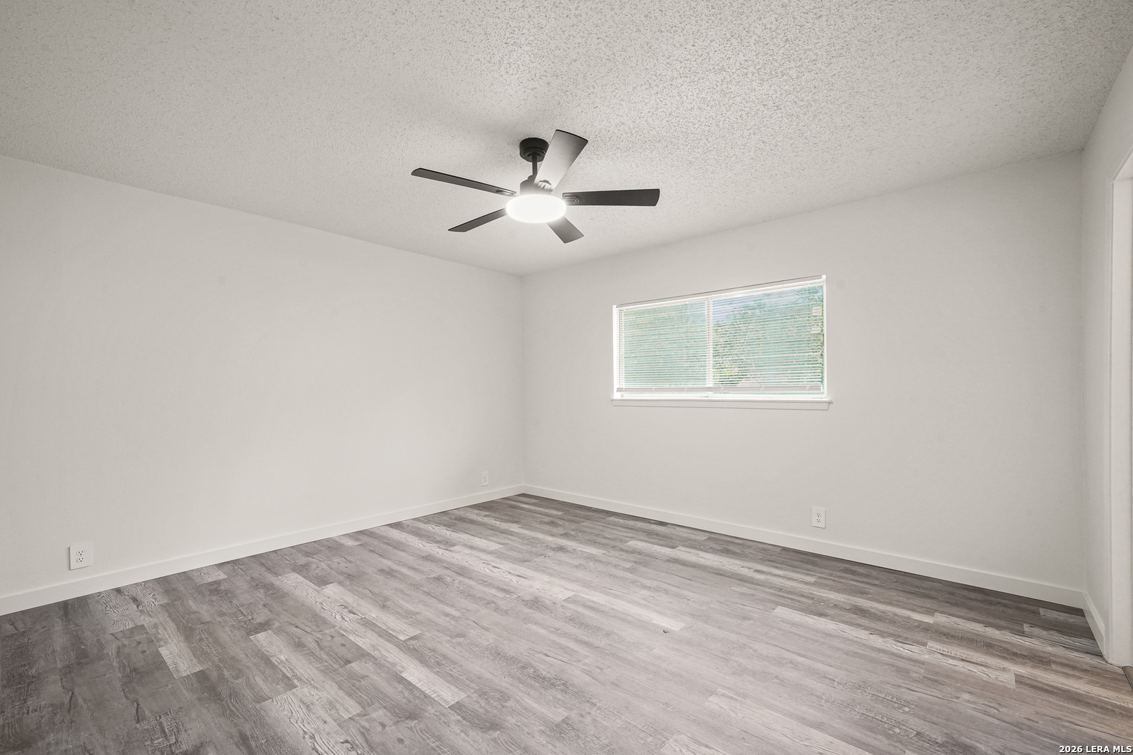 134 High Oak Universal City TX 78148