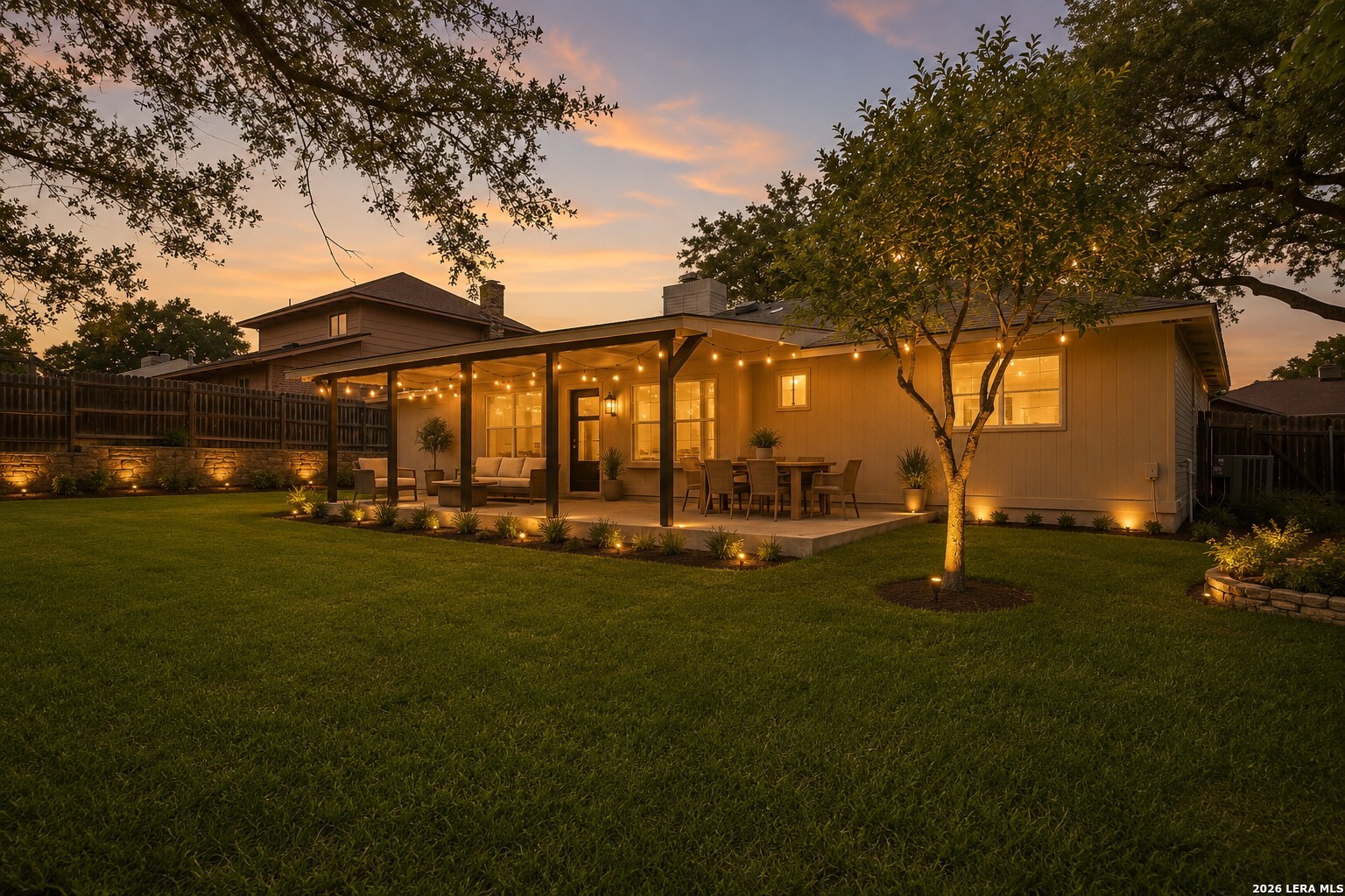 134 High Oak Universal City TX 78148
