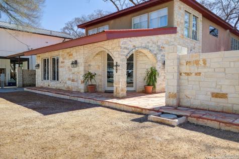 1684 Rocky River Canyon Lake TX 78133