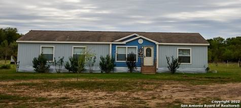 349 County Road 266 Floresville TX 78114