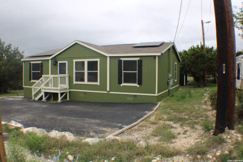 1824 Live Oak Drive Canyon Lake TX 78133