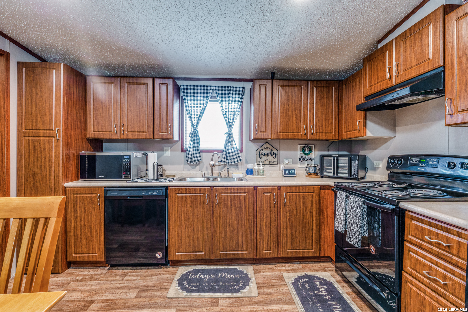 1824 Live Oak Drive Canyon Lake TX 78133