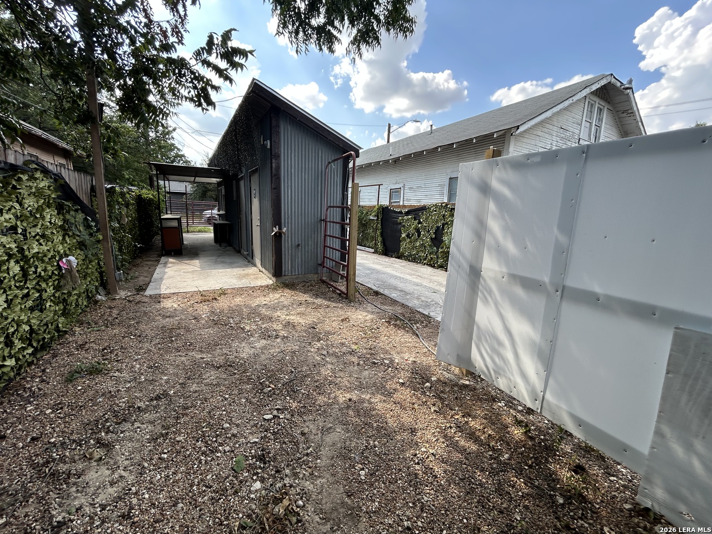 424 N Chupaderas San Antonio TX 78207