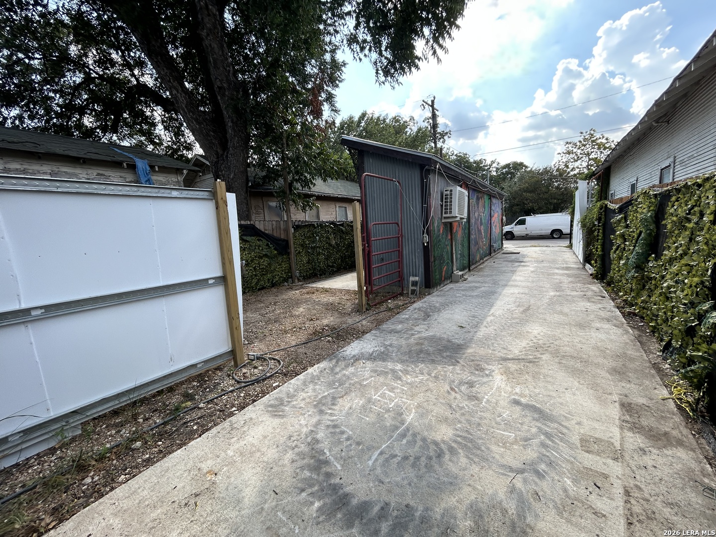 424 N Chupaderas San Antonio TX 78207