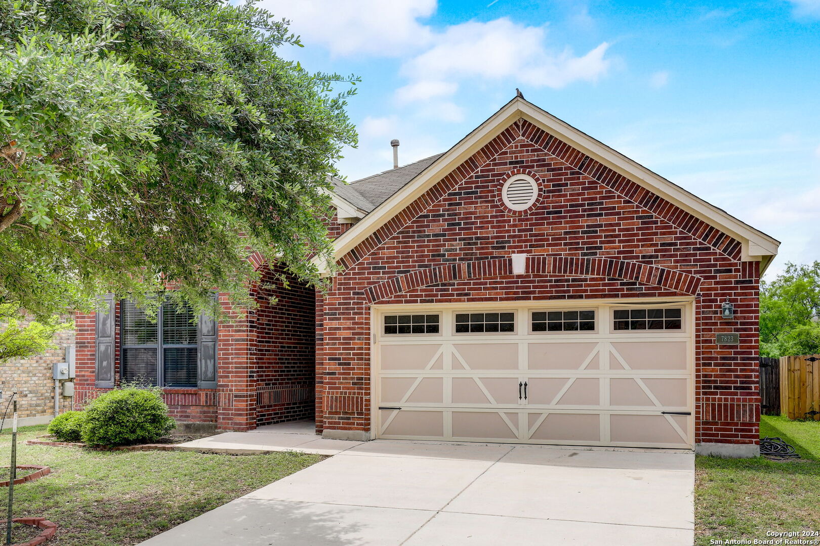7823 Clos Du Bois San Antonio TX 78253
