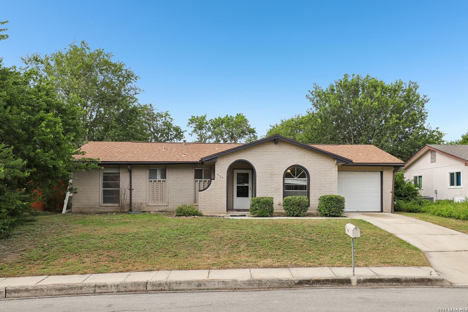 529 Willow Drive Converse TX 78109