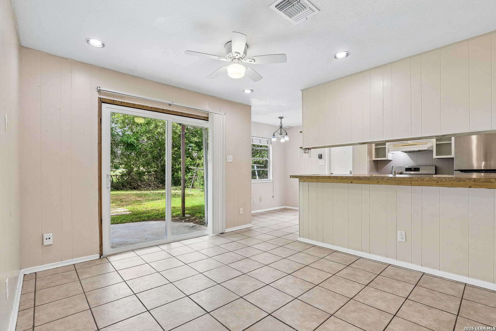 529 Willow Drive Converse TX 78109