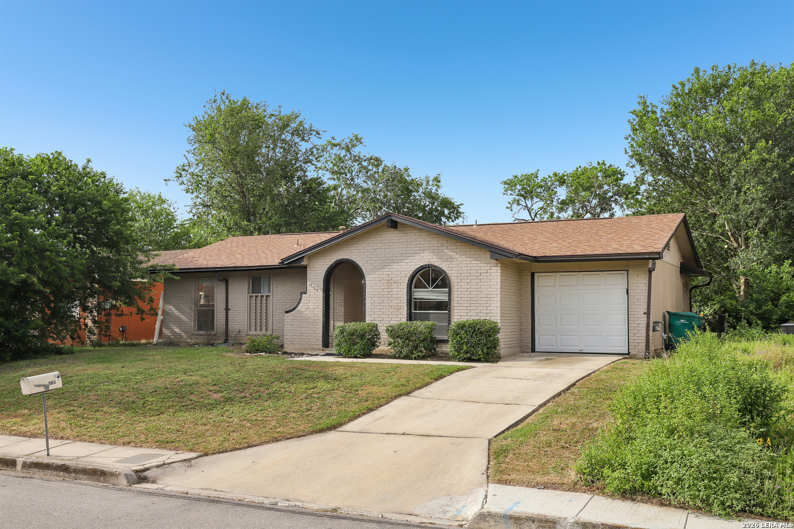 529 Willow Drive Converse TX 78109