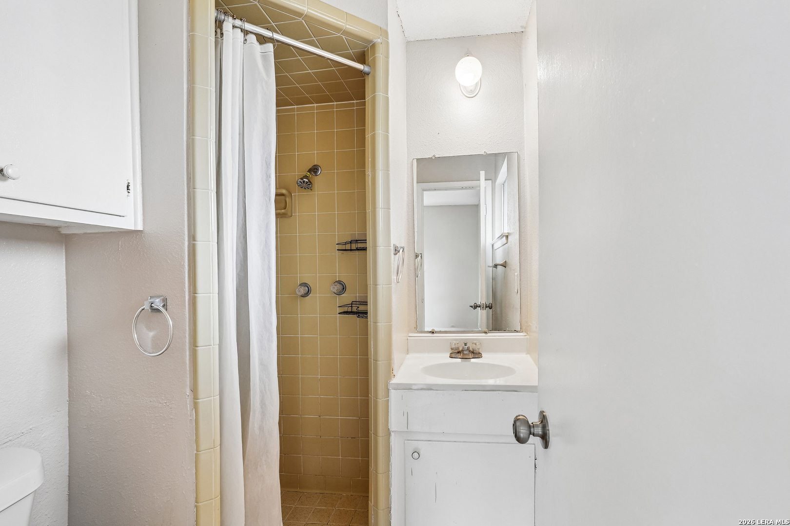 529 Willow Drive Converse TX 78109