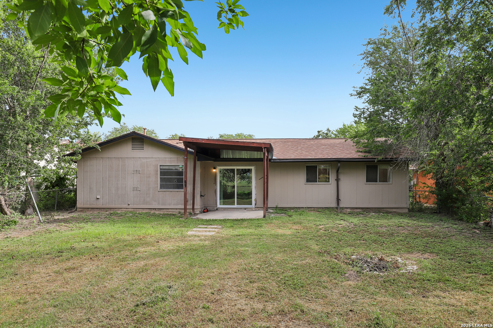 529 Willow Drive Converse TX 78109