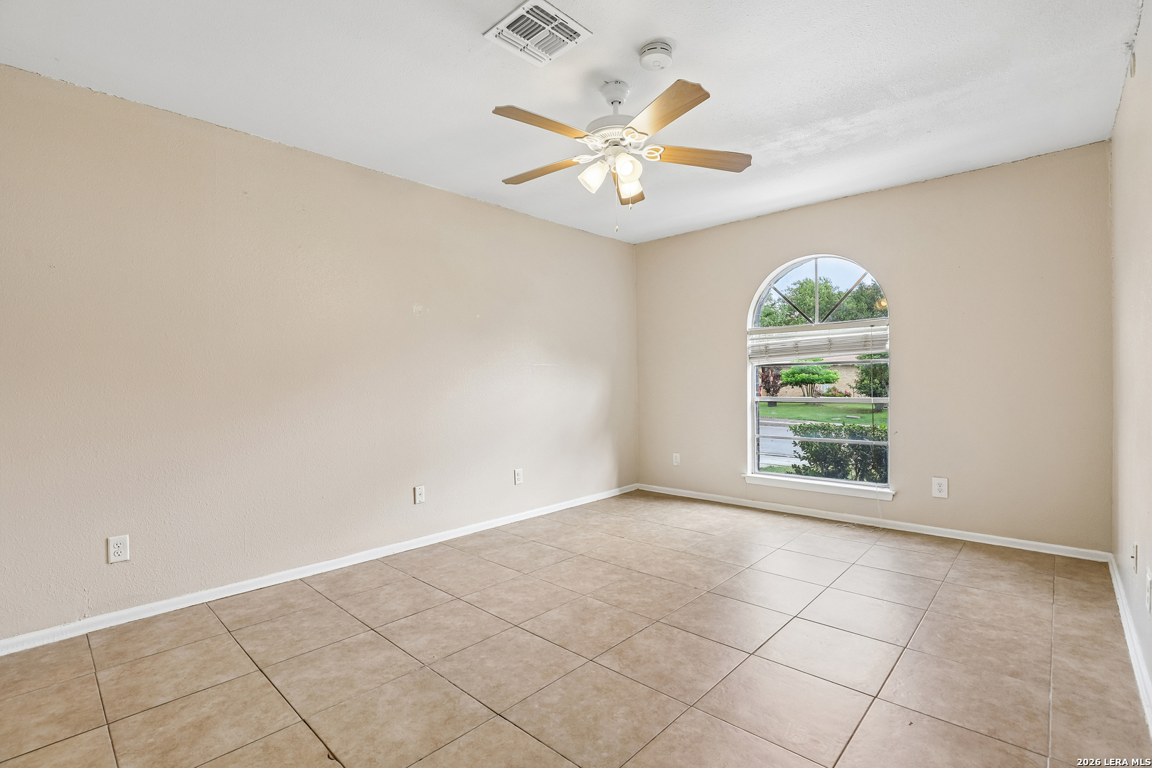 529 Willow Drive Converse TX 78109