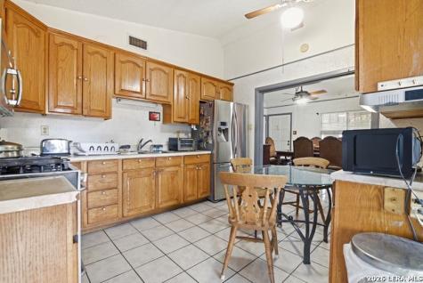 1366 W Villaret Boulevard San Antonio TX 78224