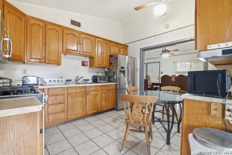 1366 W Villaret Boulevard San Antonio TX 78224