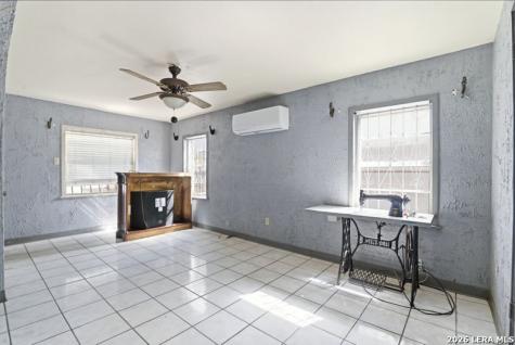 1366 W Villaret Boulevard San Antonio TX 78224
