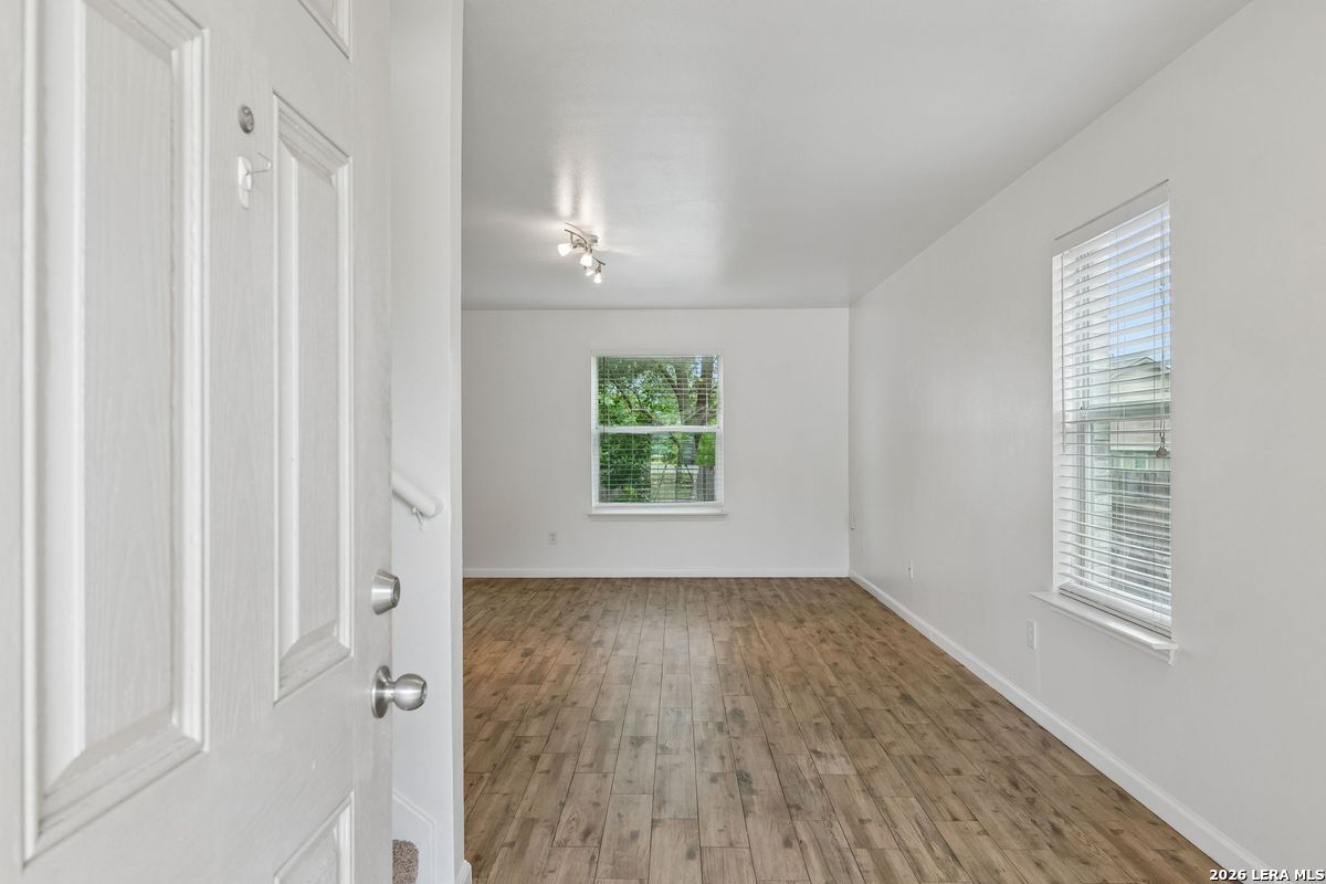 8807 Shaenwest San Antonio TX 78254
