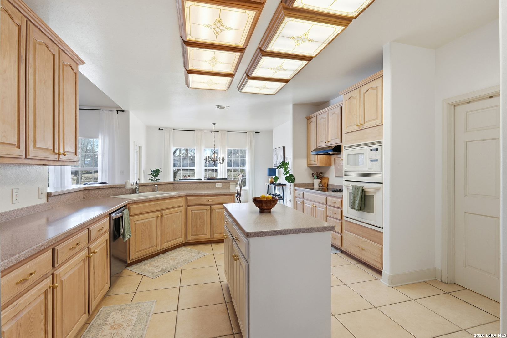 228 County Road 6864 Natalia TX 78059