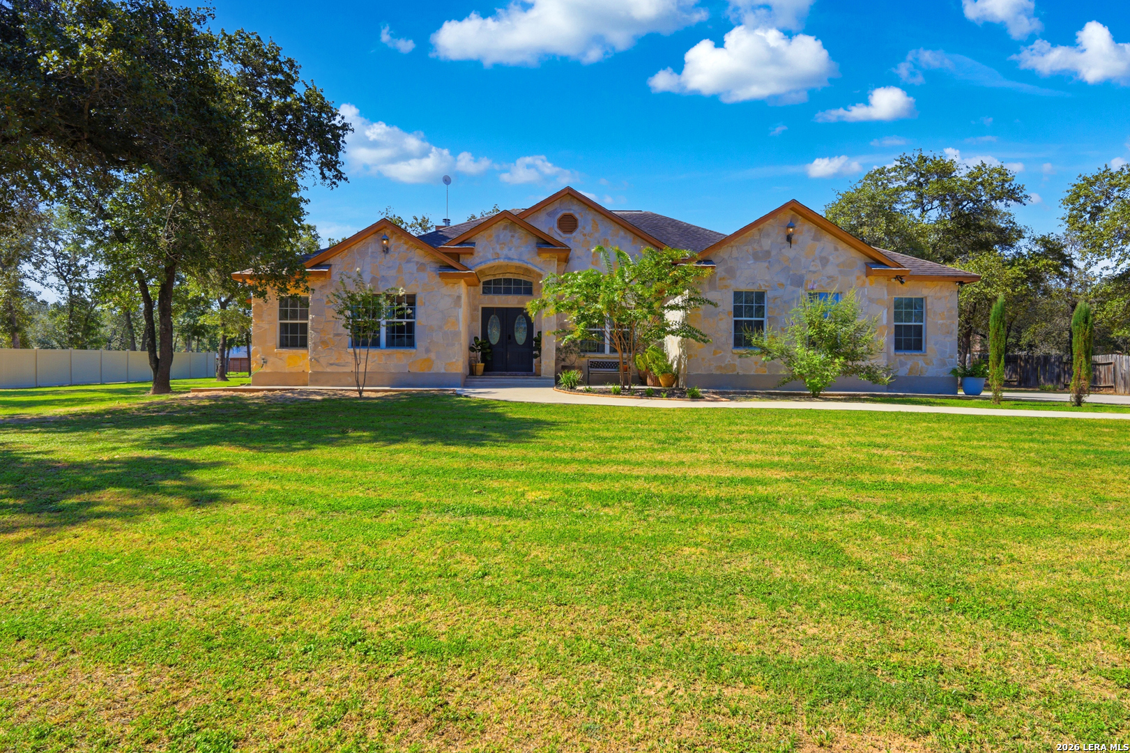 228 County Road 6864 Natalia TX 78059
