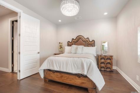 9734 Midsomer Place San Antonio TX 78255