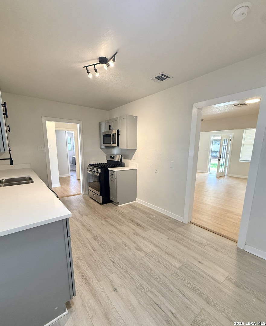 218 Hillwood San Antonio TX 78213