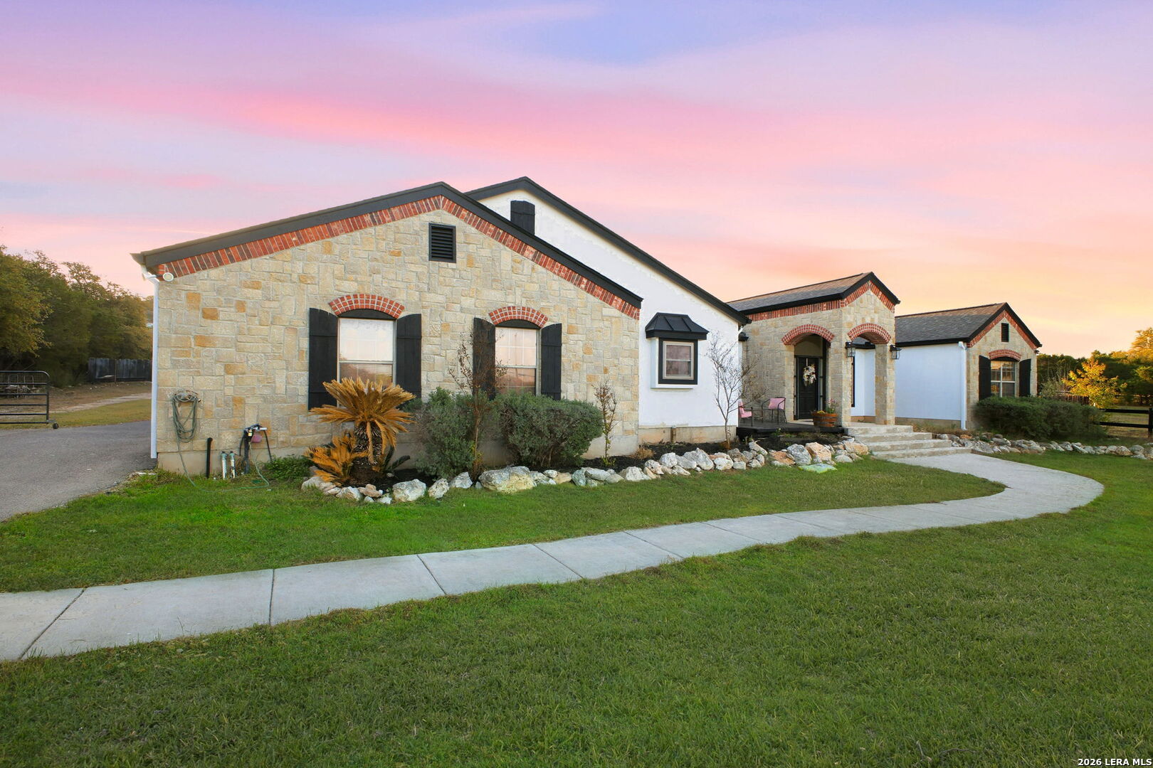 30870 Bridlegate Bulverde TX 78163