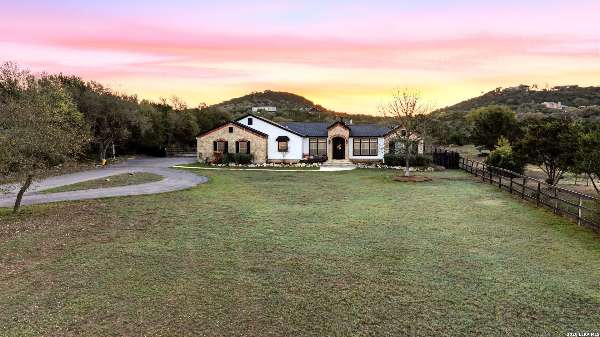 30870 Bridlegate Bulverde TX 78163