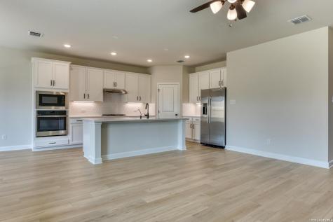 14232 Wolf View San Antonio TX 78252