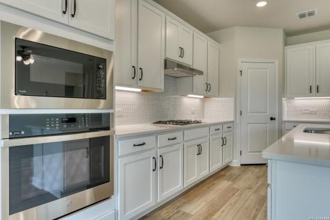 14232 Wolf View San Antonio TX 78252