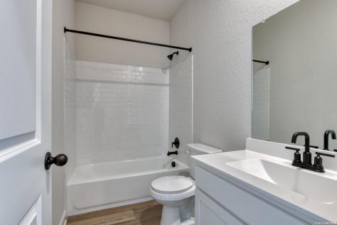 14232 Wolf View San Antonio TX 78252