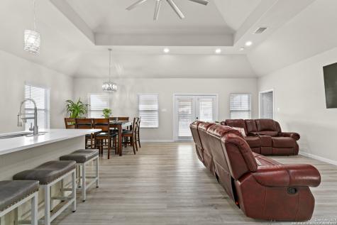 16851 Griffin Road #2 Atascosa TX 78002