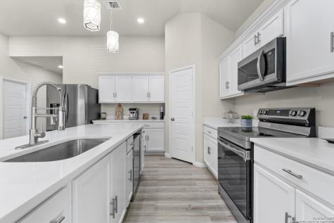 16851 Griffin Road #2 Atascosa TX 78002