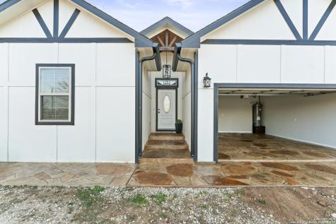 16851 Griffin Road #2 Atascosa TX 78002