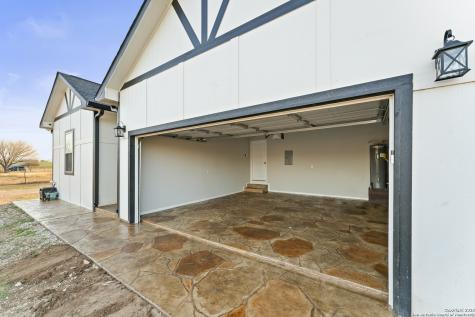 16851 Griffin Road #2 Atascosa TX 78002