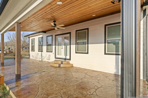 16851 Griffin Road #2 Atascosa TX 78002