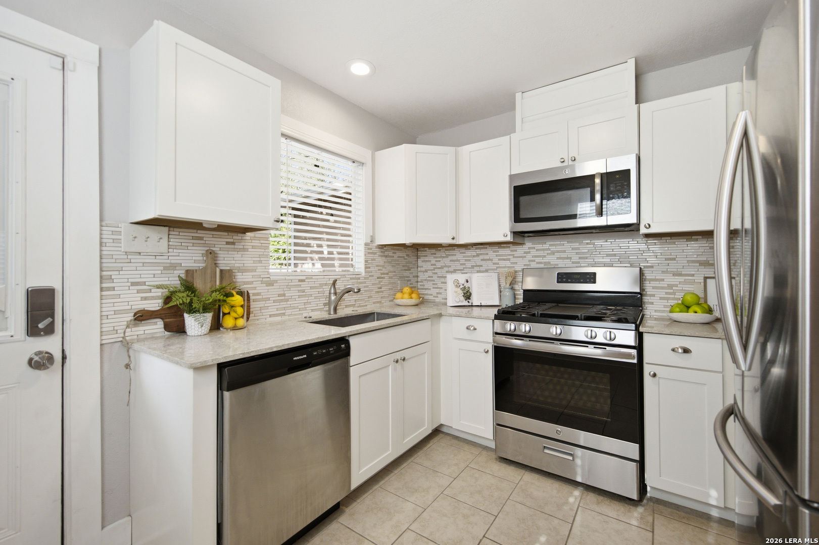 221 E French Place San Antonio TX 78212
