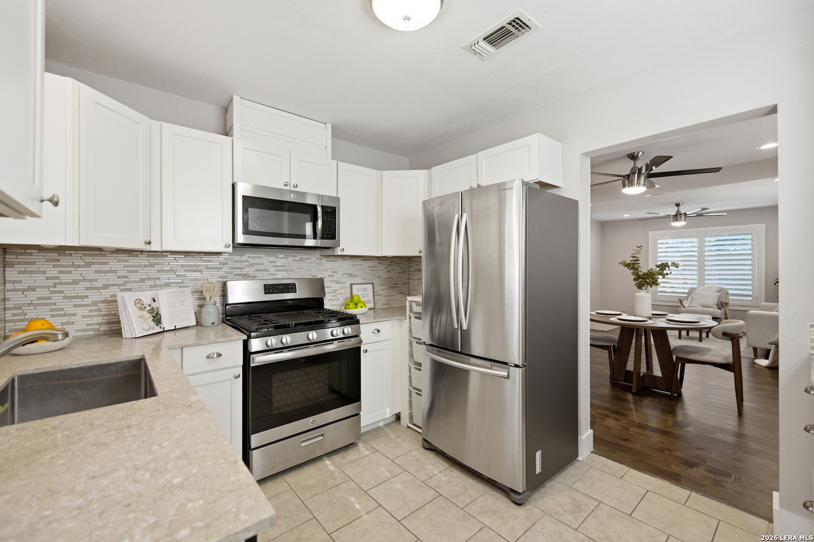 221 E French Place San Antonio TX 78212