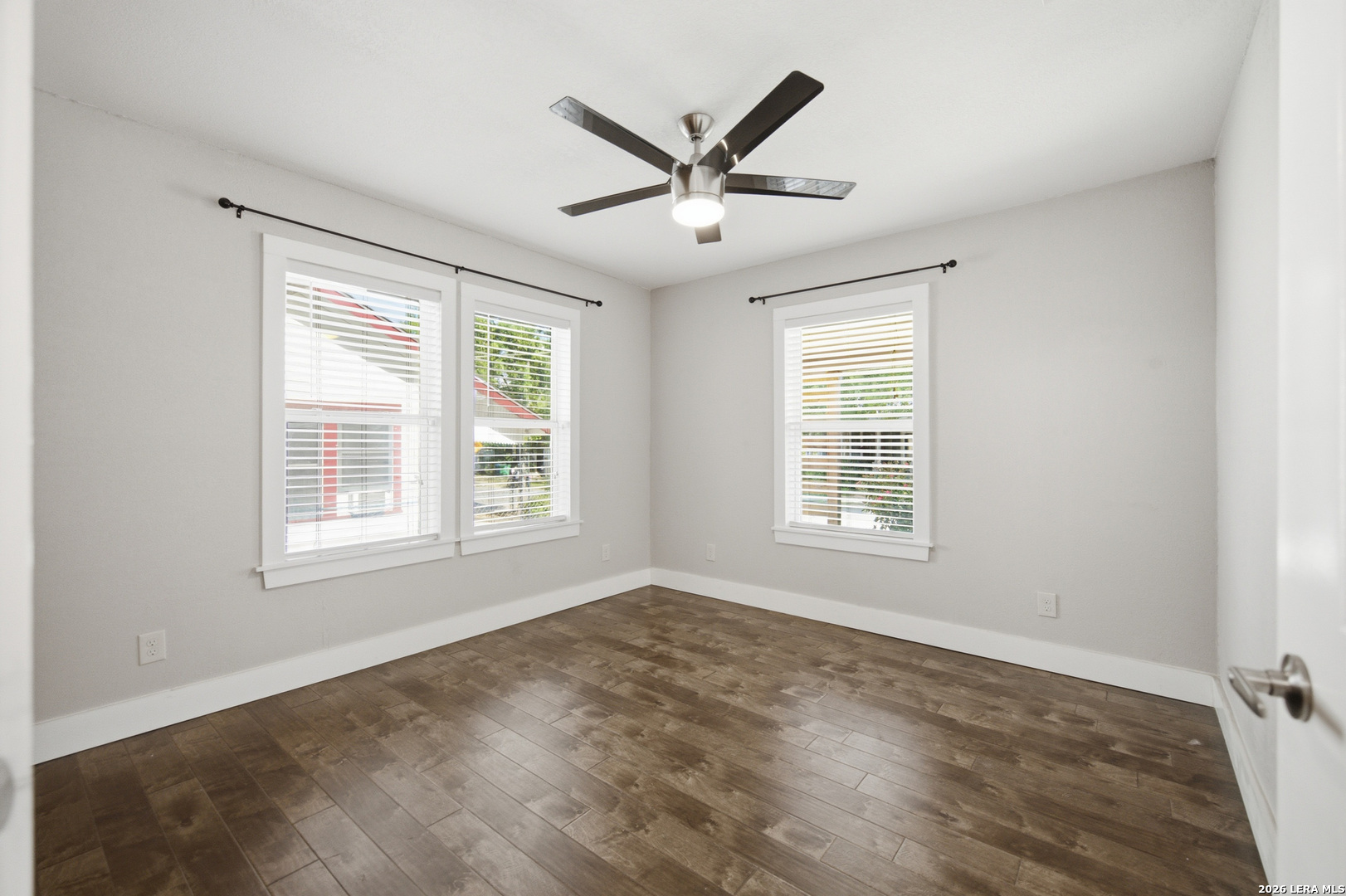 221 E French Place San Antonio TX 78212
