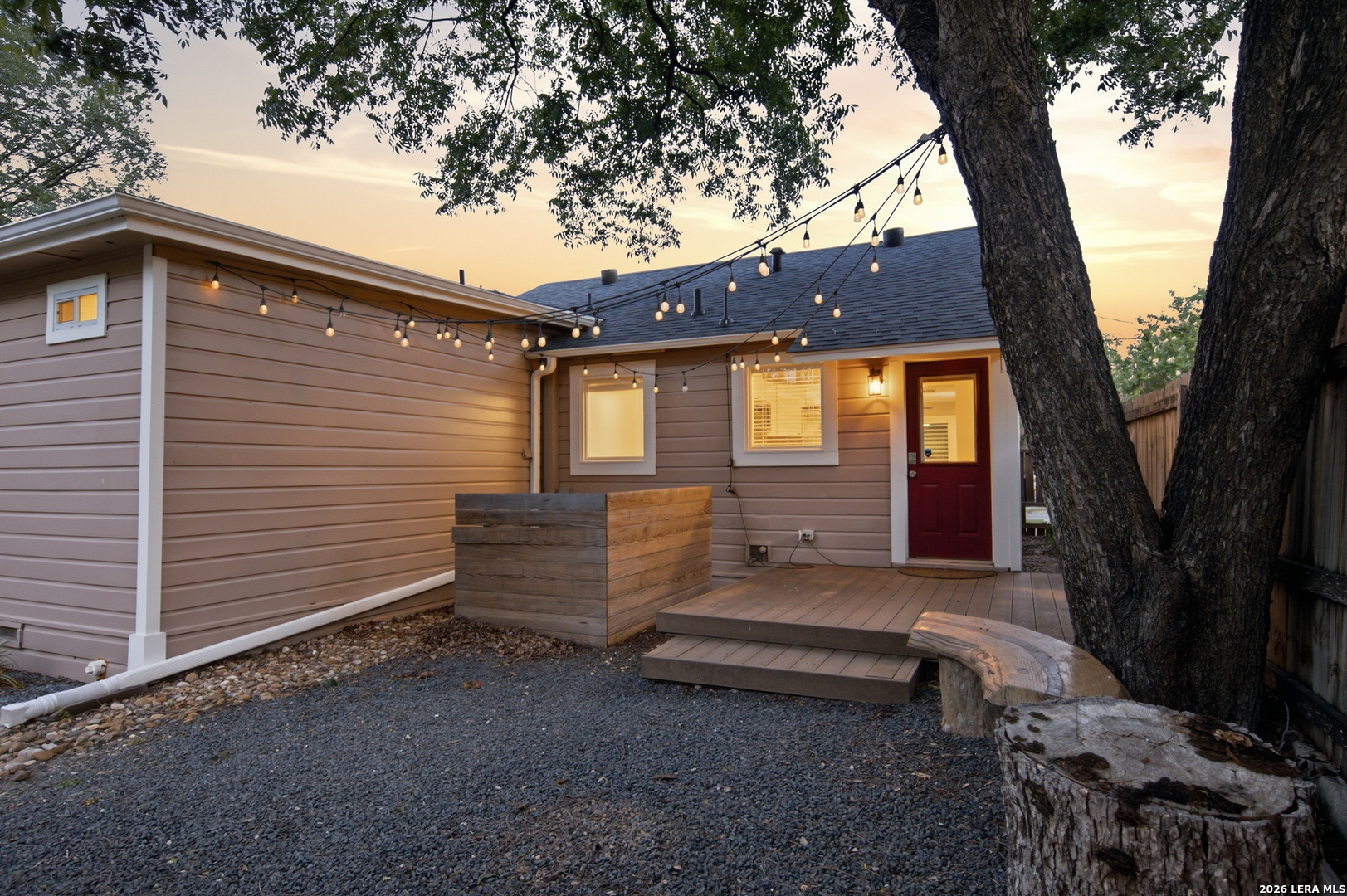 221 E French Place San Antonio TX 78212