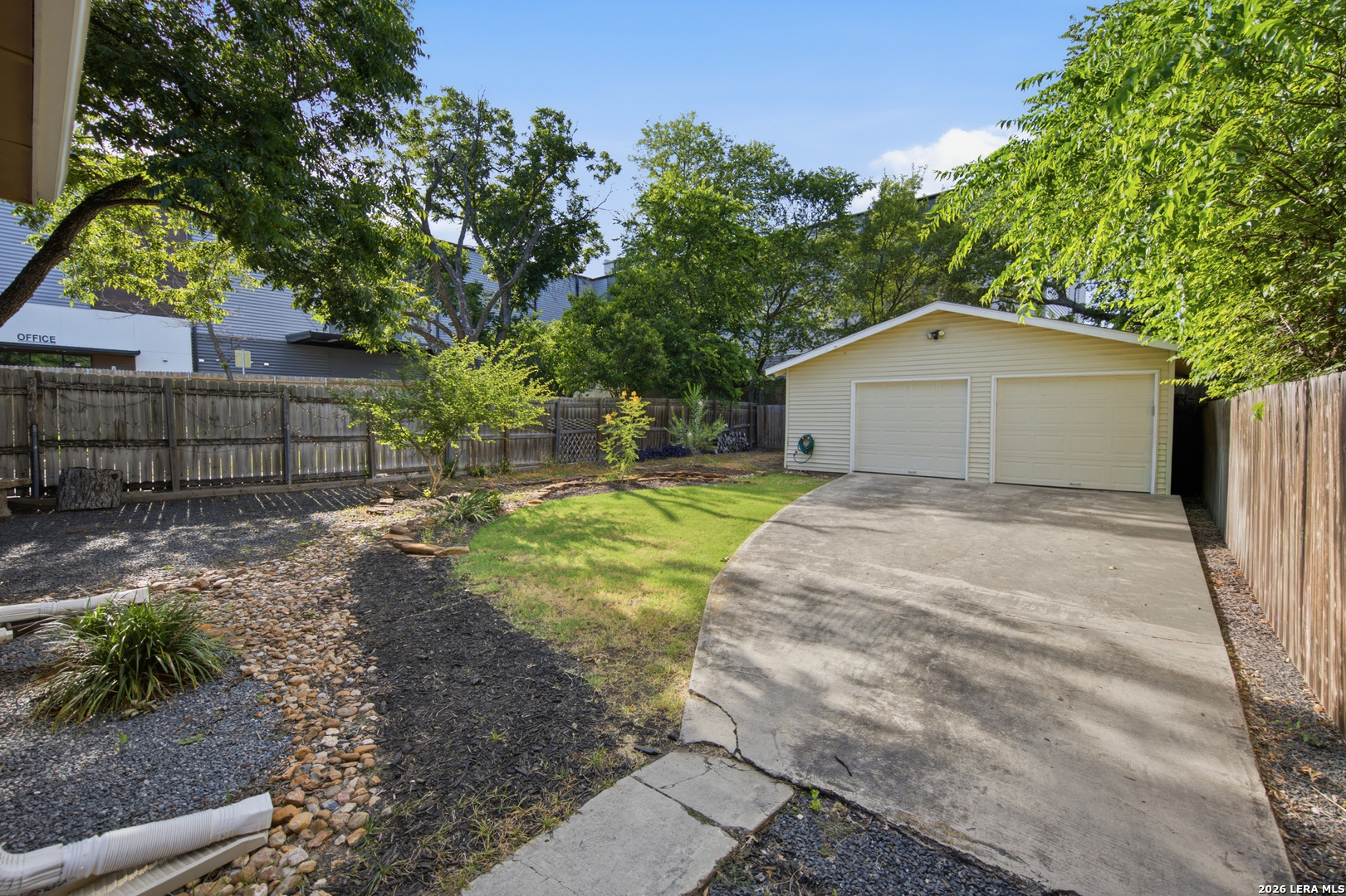 221 E French Place San Antonio TX 78212