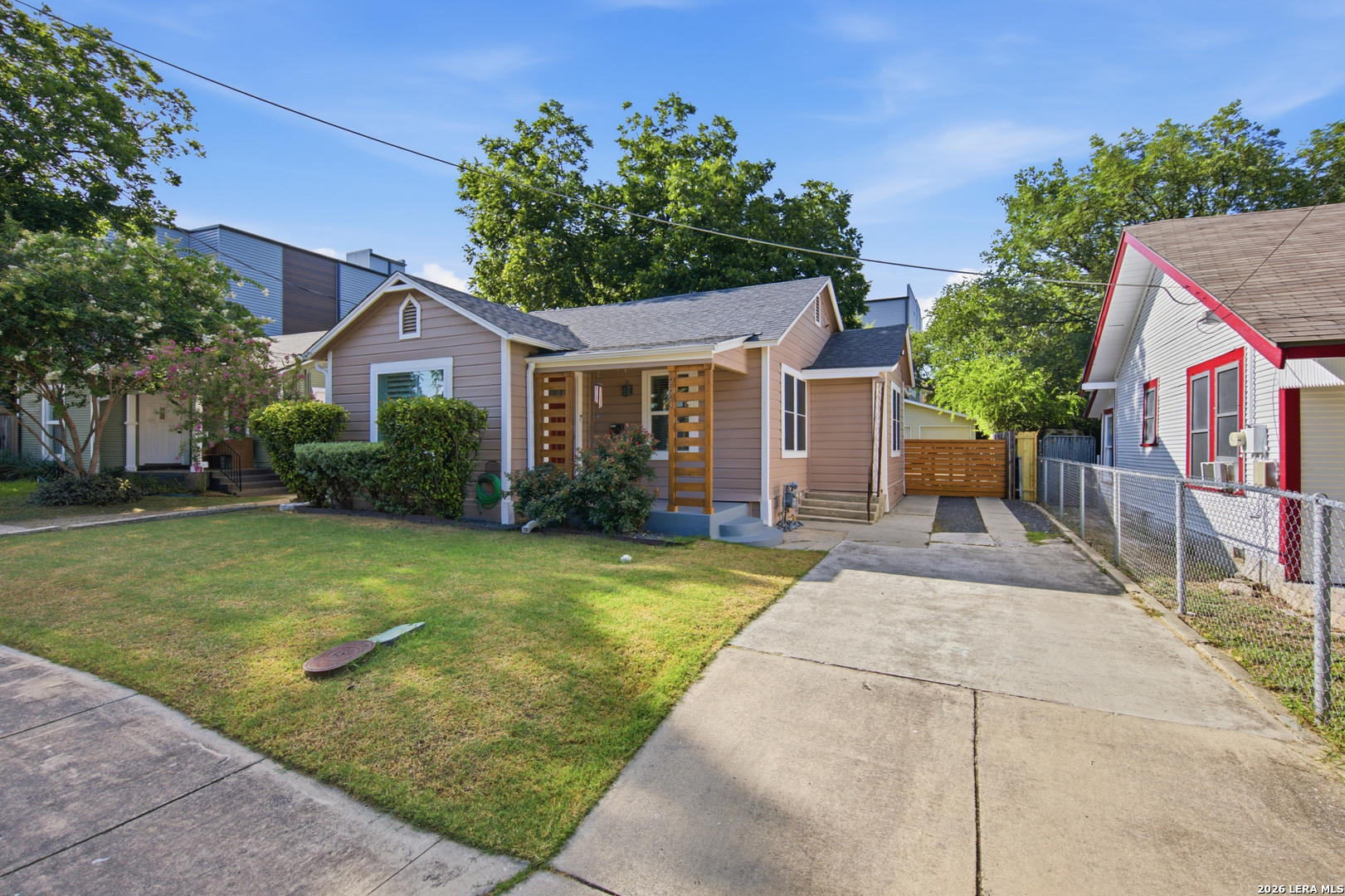221 E French Place San Antonio TX 78212