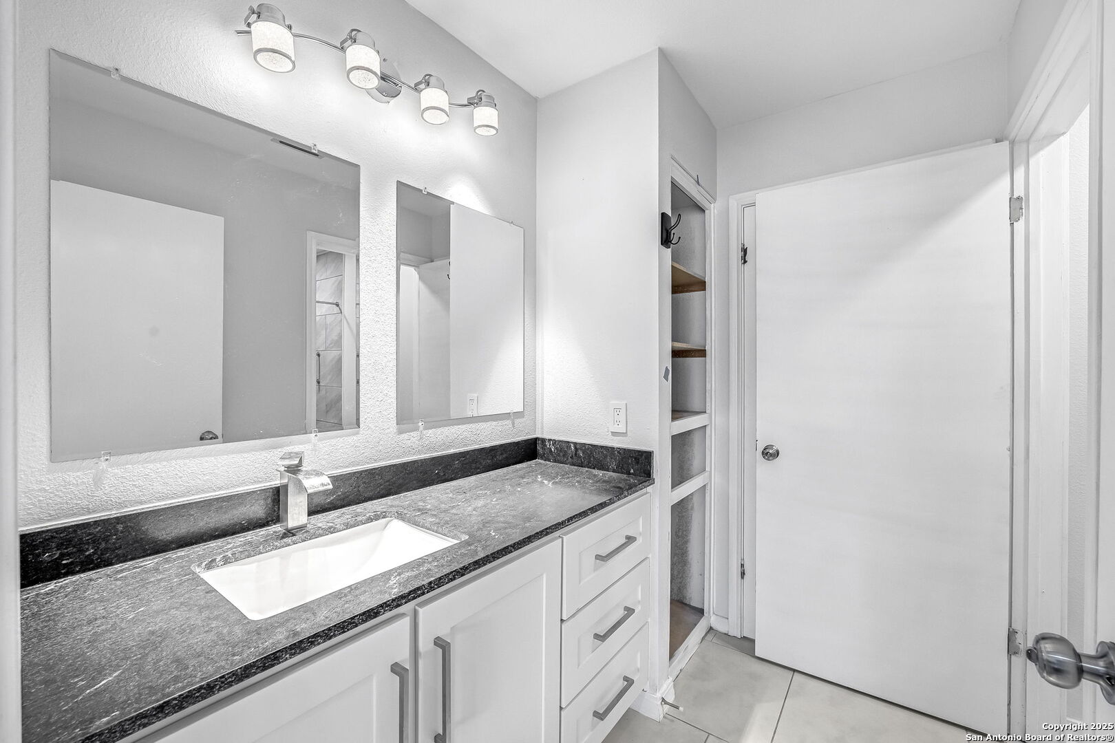 514 Jackson Keller San Antonio TX 78216