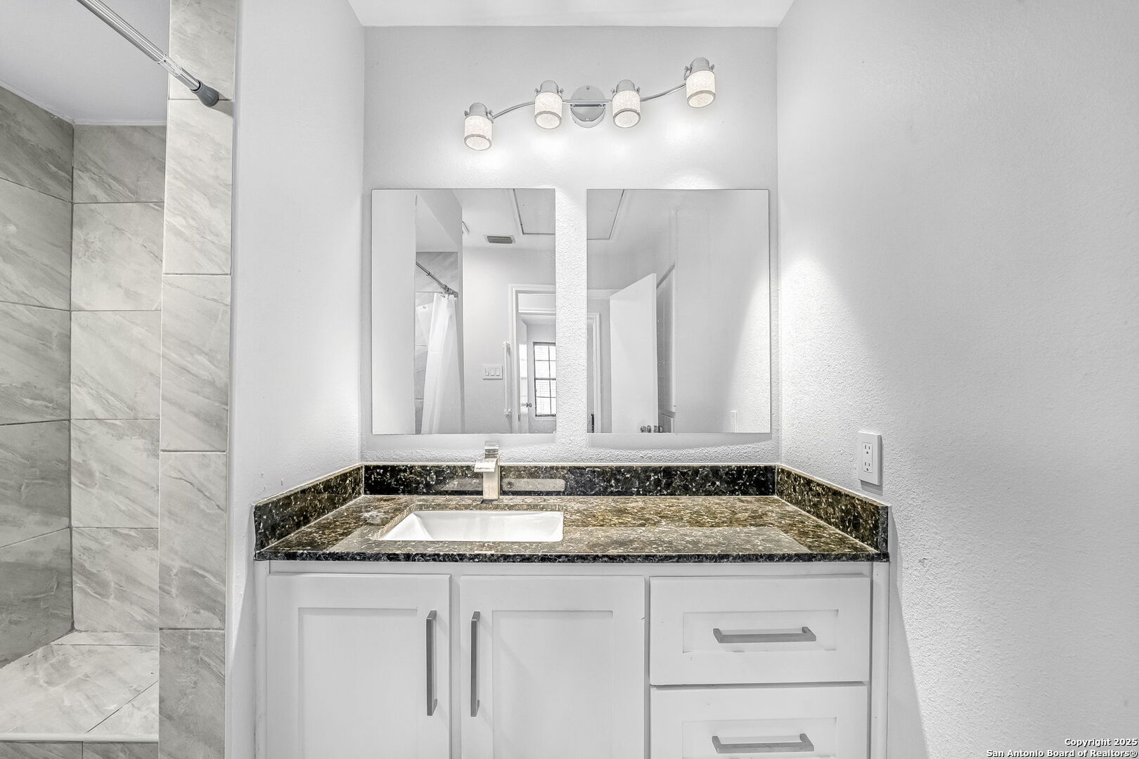 514 Jackson Keller San Antonio TX 78216