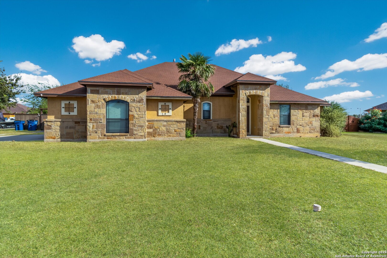 1758 Crooked Creek Pleasanton TX 78064