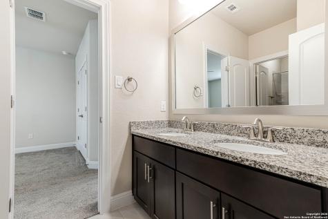 17419 Hillsedge San Antonio TX 78257