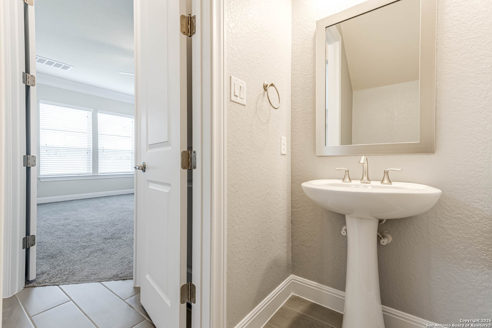 17419 Hillsedge San Antonio TX 78257