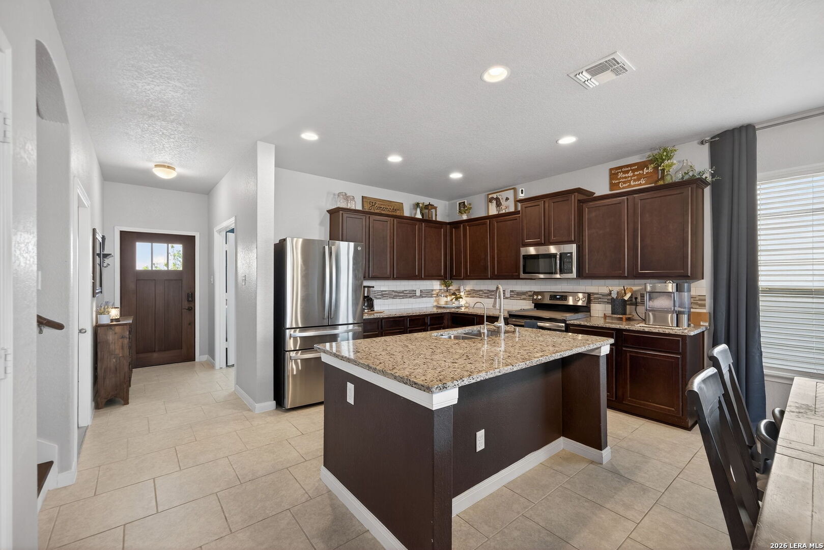 10319 Barbeque Bay Converse TX 78109