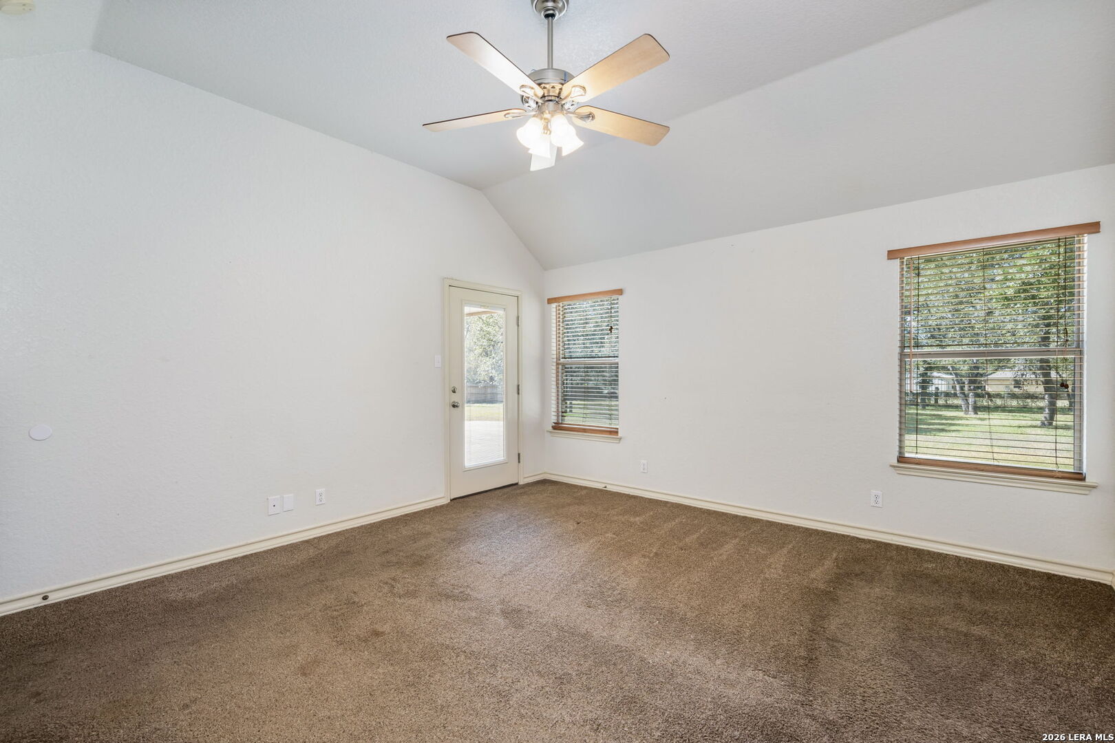 112 Legacy Trace La Vernia TX 78121