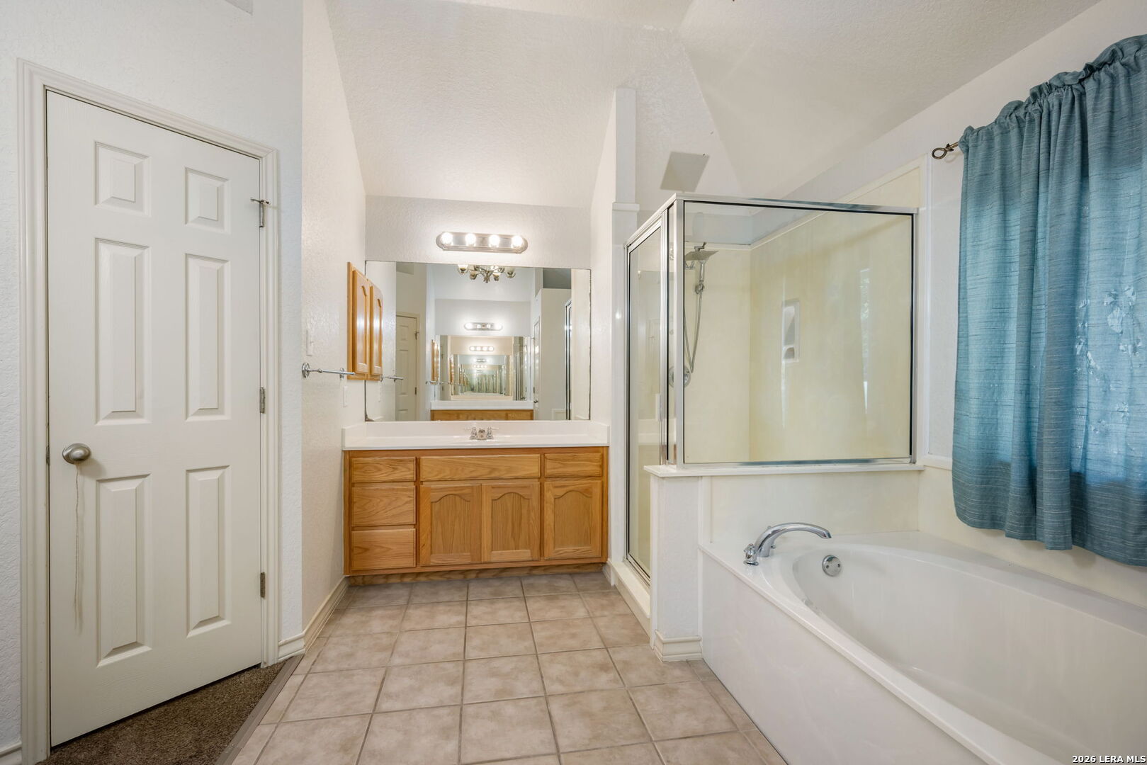 112 Legacy Trace La Vernia TX 78121