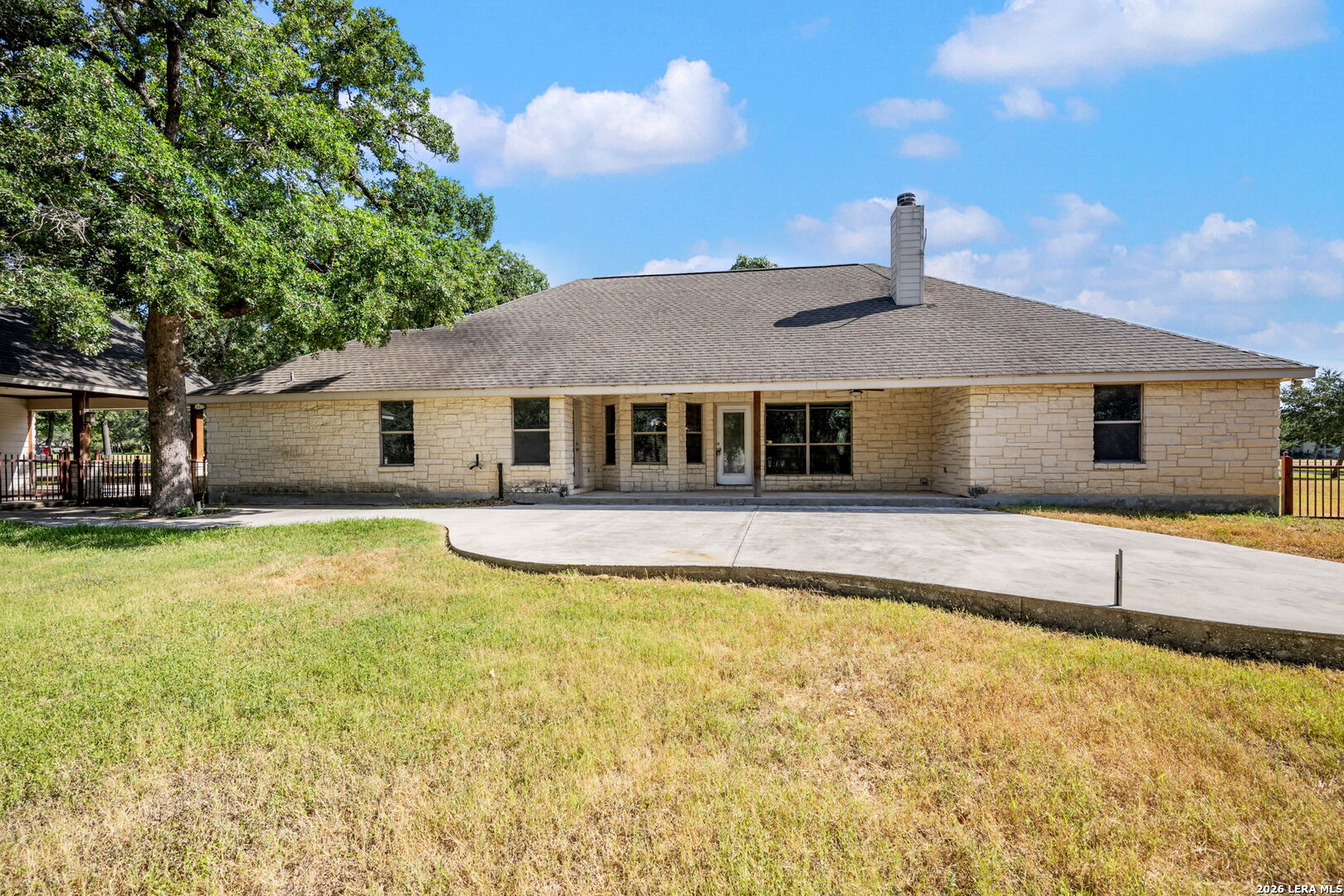 112 Legacy Trace La Vernia TX 78121