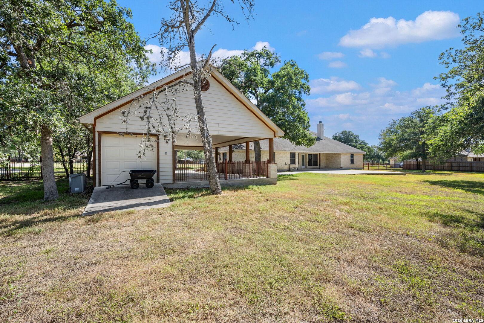112 Legacy Trace La Vernia TX 78121