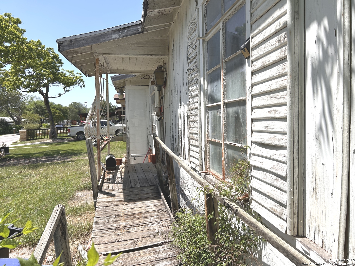 1011 Shadwell San Antonio TX 78228